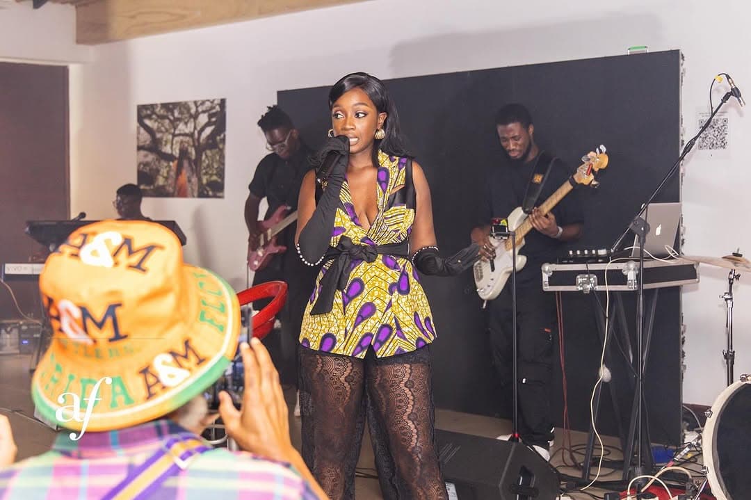 Live performance moment